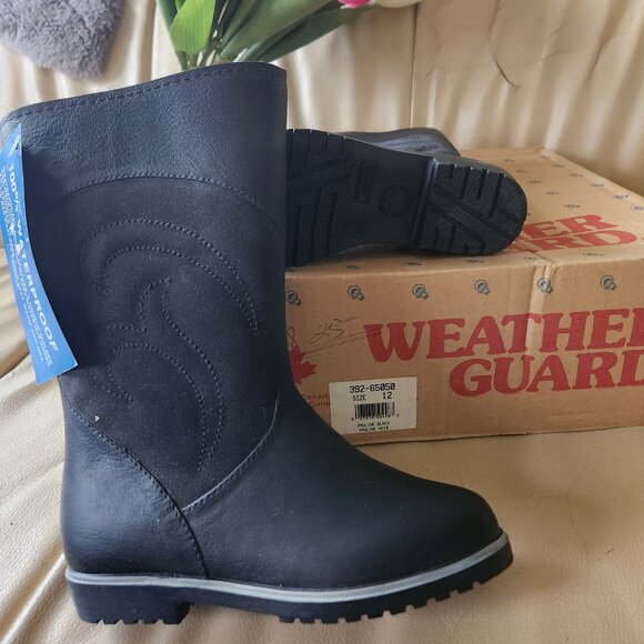 S2  New So very cute waterproof, winter boots furry lined stitched design black - Picture 4 of 6